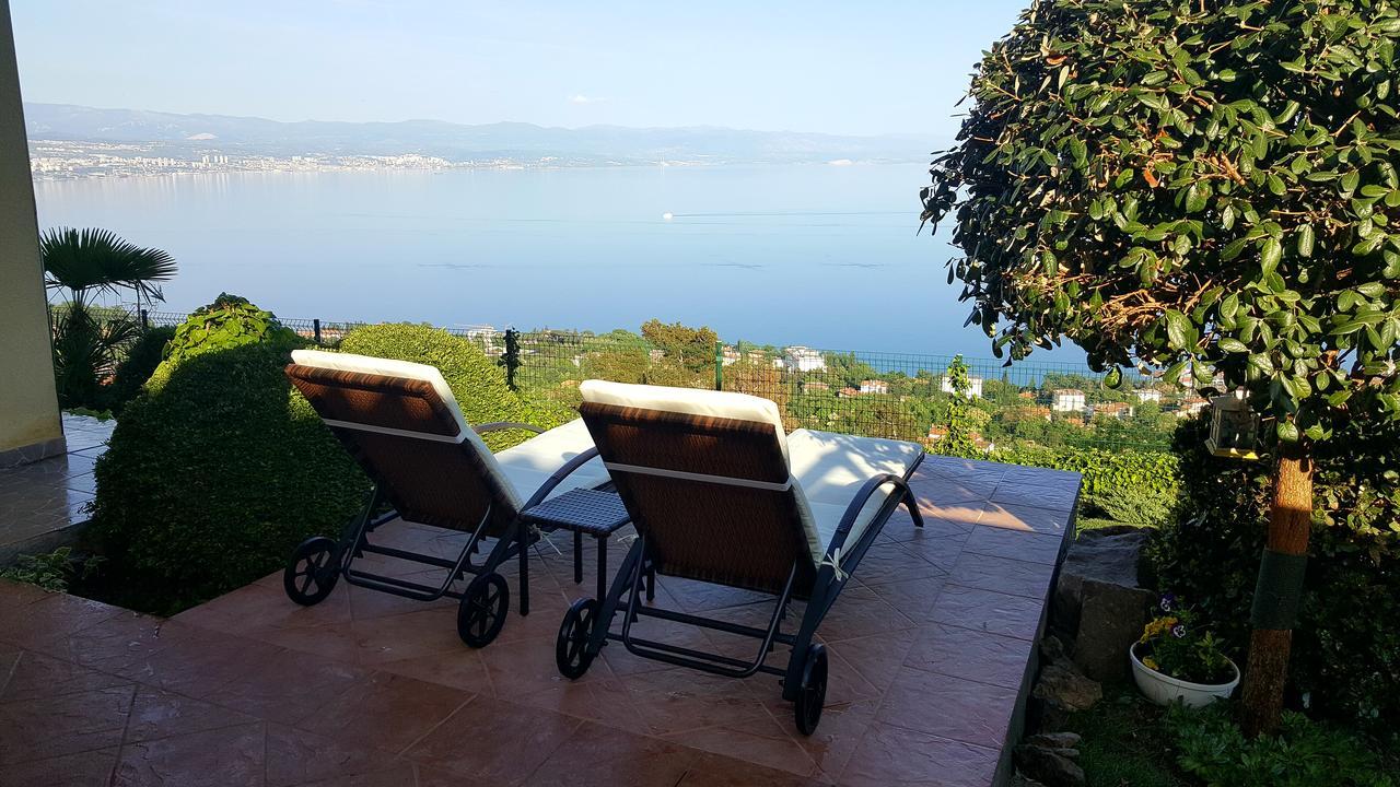 Apartments Villa Krasa Ловран Экстерьер фото