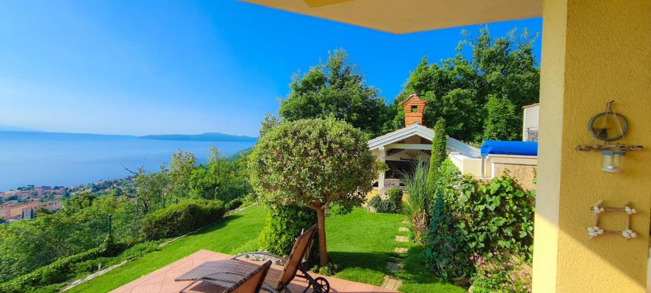 Apartments Villa Krasa Ловран Экстерьер фото